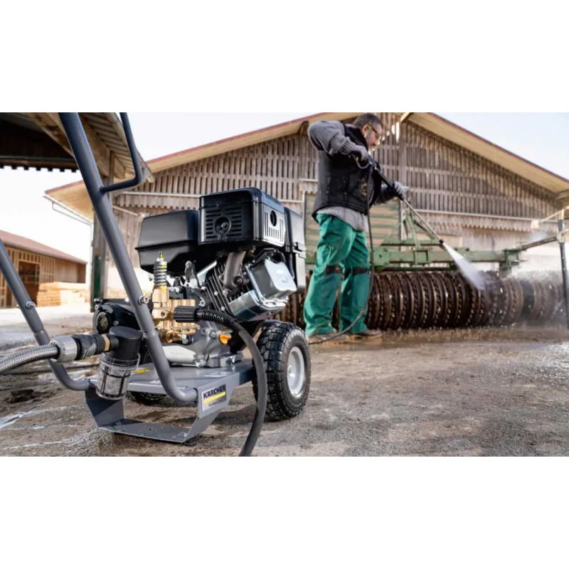 Zestaw Karcher HD 9/25 G Classic + Lanca pianowa + Piana alkaliczna RM 838