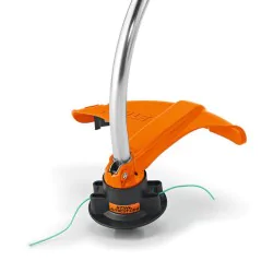 Zestaw Stihl FS 40 + Olej do mieszanki + Kanister na benzynę + Okulary + Czapka