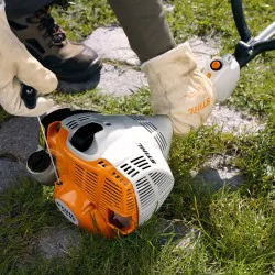 Zestaw Stihl FS 40 + Olej do mieszanki + Kanister na benzynę + Okulary + Czapka