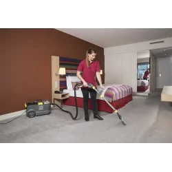 Zestaw Karcher Puzzi 10/2 Adv + Proszek RM 760 iCapsol + Środek czyszczący RM 770