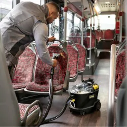 Zestaw Karcher Puzzi 8/1 Anniversary Edition + Proszek RM 760 iCapsol