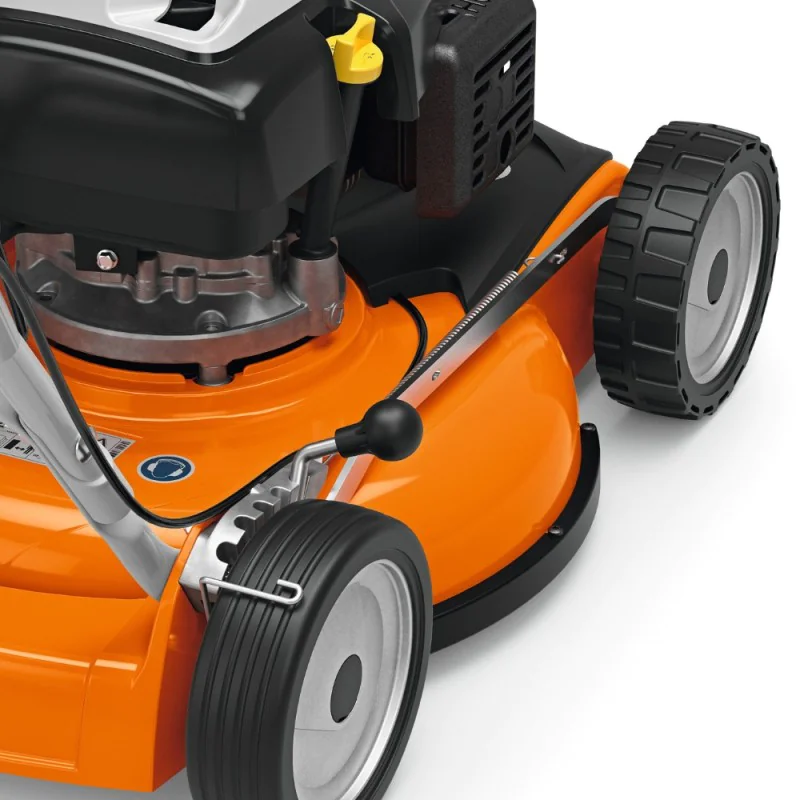 Zestaw Stihl RM 4 RTP + 2x Olej silnikowy + Kanister z nalewakiem - 5 litrów