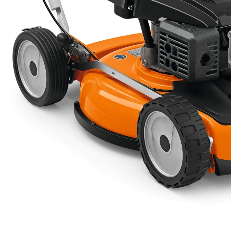 Zestaw Stihl RM 4 RTP + 2x Olej silnikowy + Kanister z nalewakiem - 5 litrów