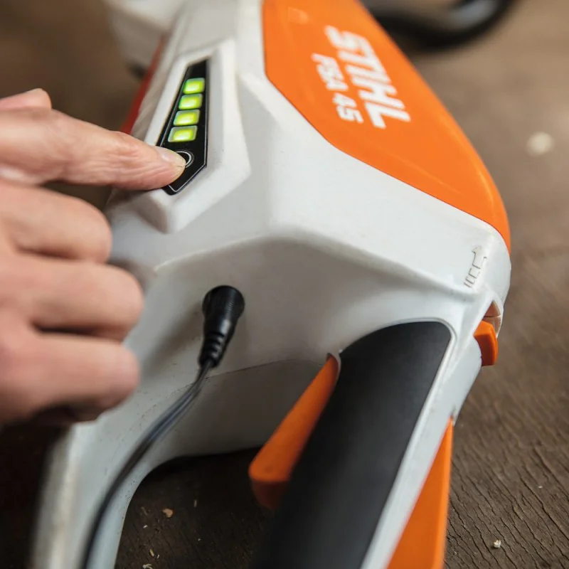 Podkaszarka akumulatorowa Stihl FSA 45 (23 cm, 18V) Podkaszarka akumulatorowa Stihl FSA 45 (23 cm, 18V)