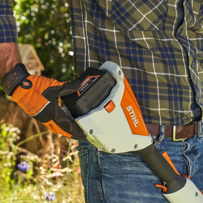 Stihl FSA 57 Kosa akumulatorowa w zestawie z akumulatorem i ładowarką (0.28 kW, 28 cm) - 45220115748