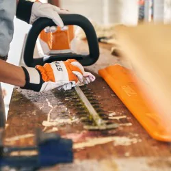 Stihl HSA 50 Akumulatorowe nożyce do żywopłotu w zestawie z akumulatorem i ładowarką - 45210113578
