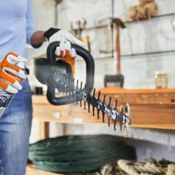 Stihl HSA 50 Akumulatorowe nożyce do żywopłotu w zestawie z akumulatorem i ładowarką - 45210113578