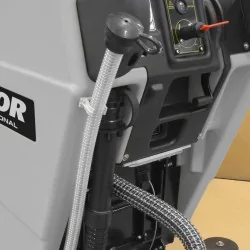 Lavor Next Evo 66BTA CBT Szorowarka akumulatorowa z trakcją w zestawie z prostownikiem (2640 m²/h, 660 mm) - 37027-00090