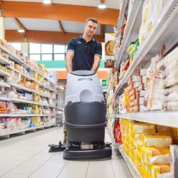 Lavor Free Evo 50BT Li Szorowarka akumulatorowa z trakcją w zestawie z prostownikiem (2000 m²/h, 500 mm) - 37031-00141