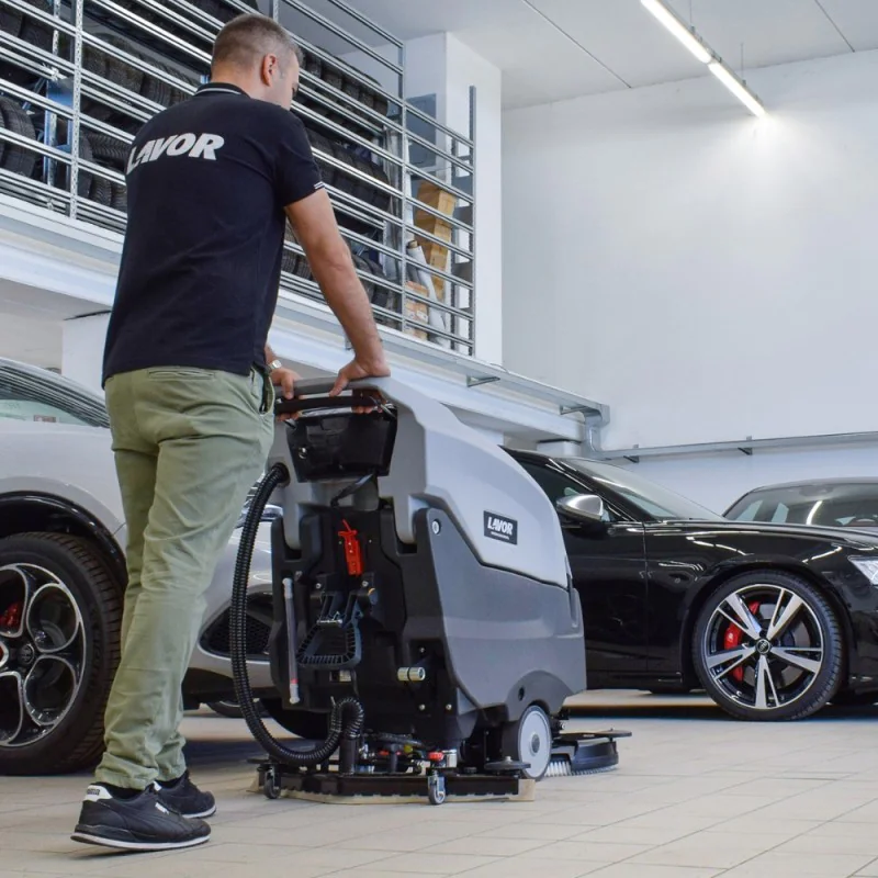 Lavor Moving 55E Szorowarka sieciowa (2200 m²/h, 550 mm) - 37033-00002