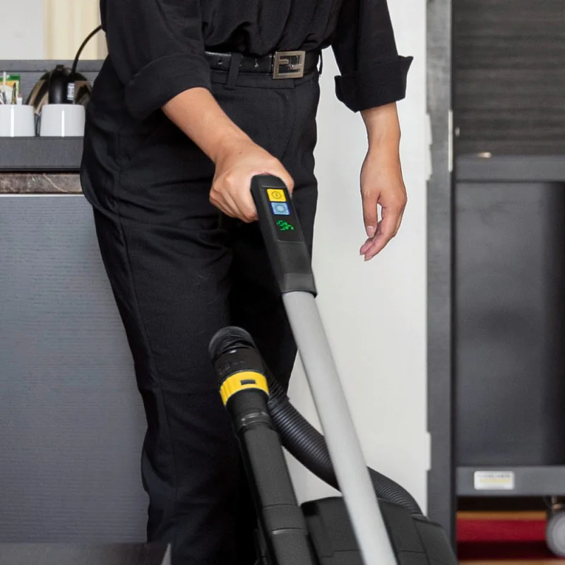 Zestaw Karcher CV 30/2 Bp Anniversary Edtion + 2x Akumulator 7.5 Ah + Szybka ładowarka + Worki filtracyjne