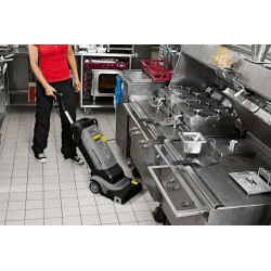 Zestaw Karcher BR 30/4 C Adv + Belka ssąca + Środek czyszczący