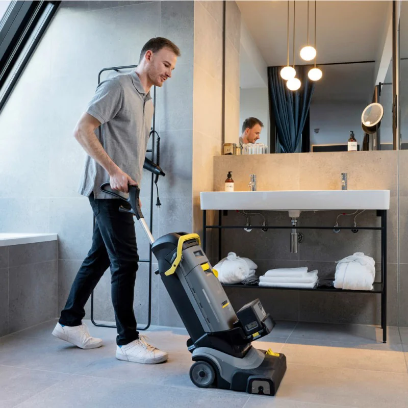 Zestaw Karcher BR 30/4 C Bp Pack + Akumulator Battery Power + 36 V / 7.5Ah