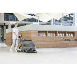 Zestaw Karcher BD 43/35 C Ep + Talerz do padów + Pady średnio-twarde
