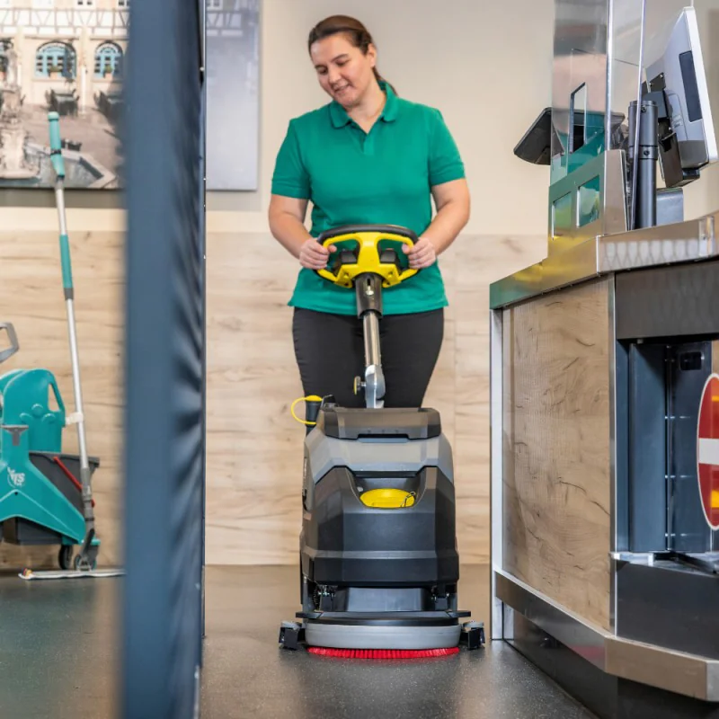 Zestaw Karcher BD 35/15 C Classic Bp Pack + Płyn do posadzek, 1l