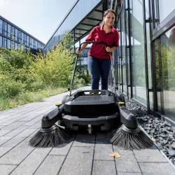Zestaw Karcher KM 70/20 C 2SB Anniversary Edition + 2x Szczotka boczna twarda