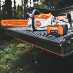 Stihl MSA 300 C-O Pilarka akumulatorowa (2.50 kW, 40 cm, 0.325") - MA022000034
