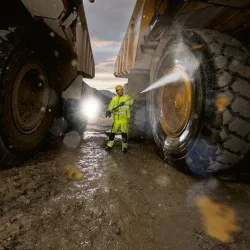 Zestaw Karcher HDS 5/15 UX + Pianownica