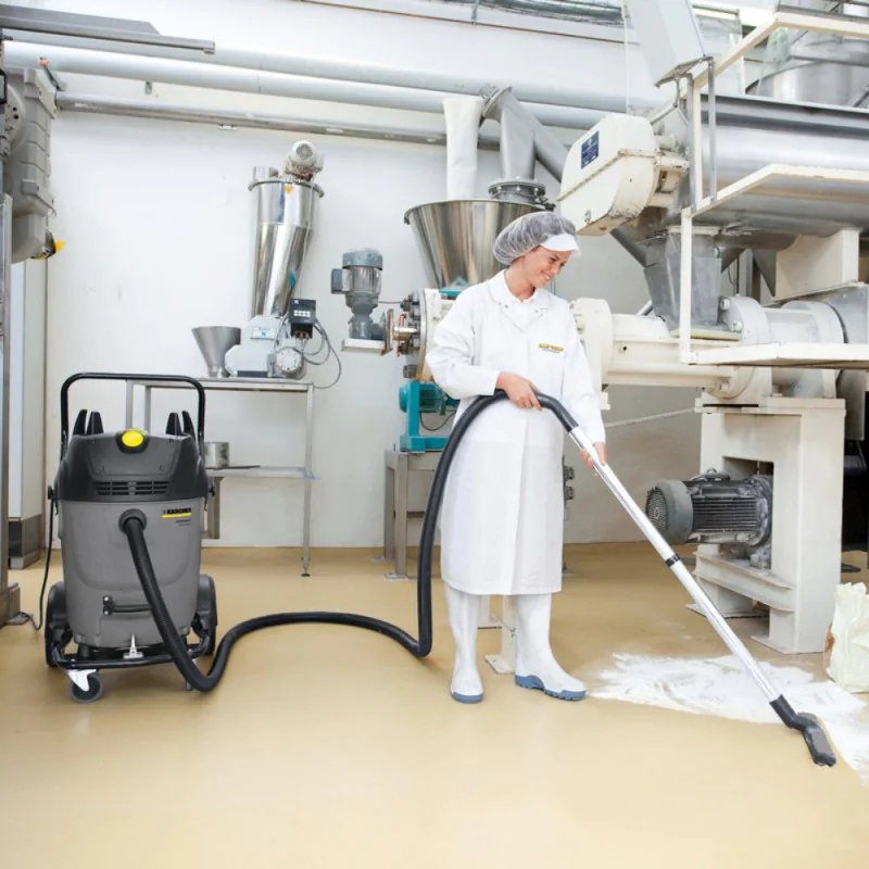 Wąż ssący z kolankiem Karcher do serii NT (DN 40, 4 m), złącze Clip 1.0, złącze bagnetowe 1.0 - 4.440-678.0