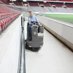 Karcher B 150 R + D 75 Szorowarka samojezdna z fotelem dla operatora (4500 m²/h, 750 mm) - 1.246-050.2