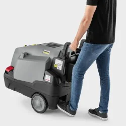 Karcher HDS 8/18-4 C Profesjonalna myjka z podgrzewaniem wody (180 bar, 800 l/h, 155°C) - 1.174-918.0