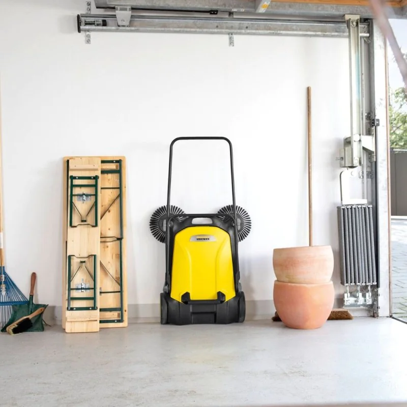 Karcher S 4 Twin 2in1 Zamiatarka ręczna do kostki, piasku, liści (2400 m²/h, 680 mm, 20 l) - 1.766-365.0