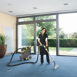 Karcher Puzzi 30/4 E Odkurzacz piorący z podgrzewaniem wody (1200 W, 75 m²/h, 254 mbar, 30 l) - 1.101-122.0
