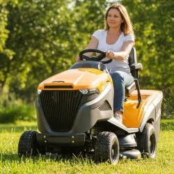 Stiga Estate 9102 W (12,65 kW 8500 m² Automat) Traktor ogrodowy spalinowy 2T0990381/ST1 Stiga Estate 9102 W (12,65 kW 8500 m² Automat) Traktor ogrodowy spalinowy 2T0990381/ST1