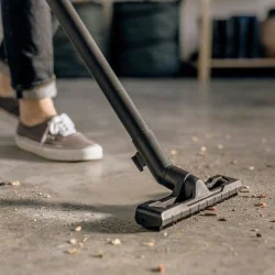 Zestaw Karcher WD 4 V-20/5/22 + Ssawka samochodowa