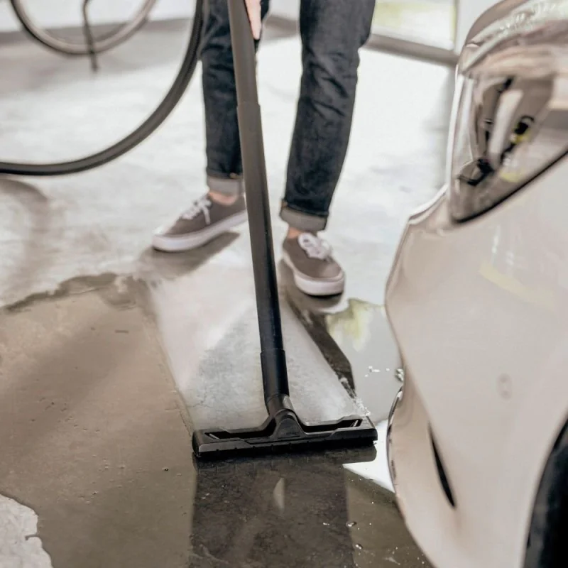 Zestaw Karcher WD 4 V-20/5/22 + Ssawka samochodowa