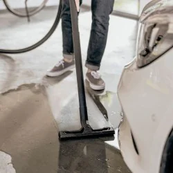 Zestaw Karcher WD 4 V-20/5/22 + Akcesoria do odkurzania samochodów