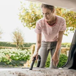 Zestaw Karcher WD 4 V-20/5/22 + Akcesoria do odkurzania samochodów