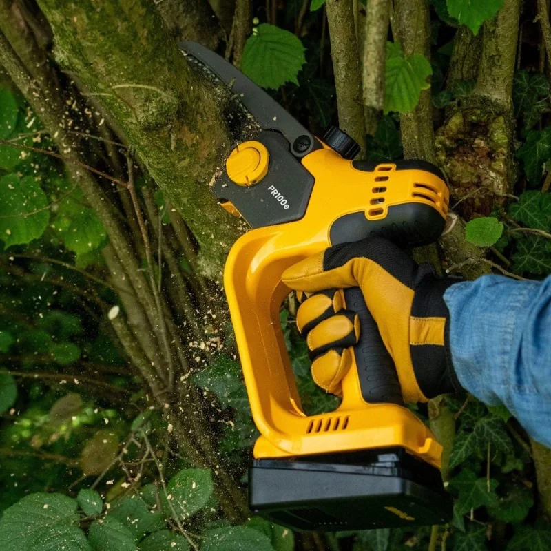 STIGA SP 100e Zestaw: Sekator + Pilarka + Akumulator + Ładowarka (20 V) 257122001/ST1