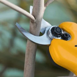 STIGA SP 100e Zestaw: Sekator + Pilarka + Akumulator + Ładowarka (20 V) 257122001/ST1