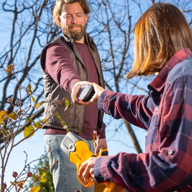 STIGA SP 100e Zestaw: Sekator + Pilarka + Akumulator + Ładowarka (20 V) 257122001/ST1