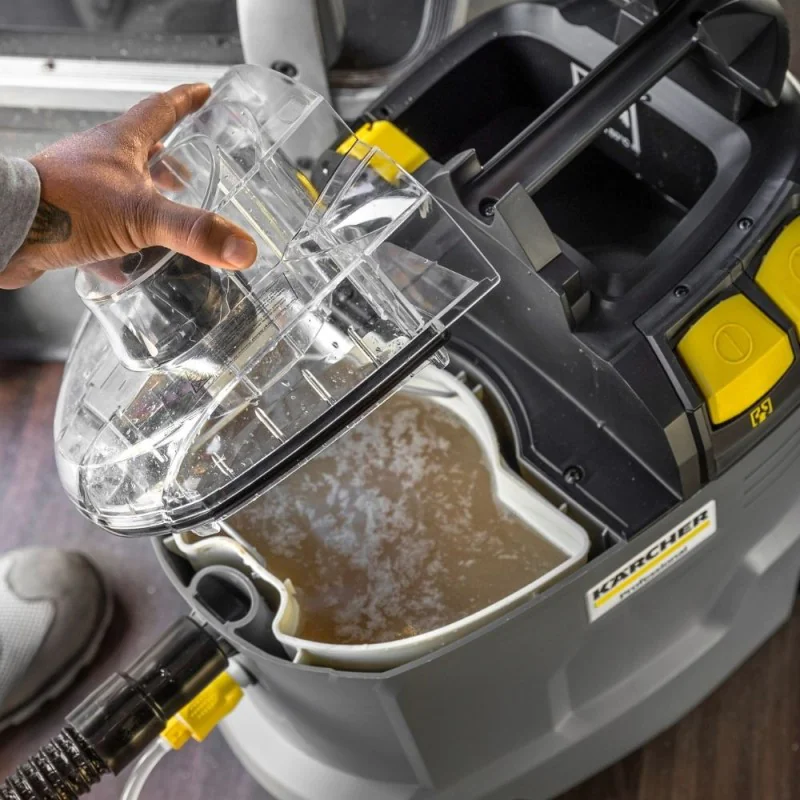 Zestaw Karcher Puzzi 8/1 Re!Plast + Proszek RM 760 iCapsol - 10 kg