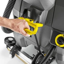 Karcher BD 43/25 C Classic Bp Pack 80Ah Li Szorowarka w zestawie z akumulatorem Li-Ion i prostownikiem - 1.515-408.0
