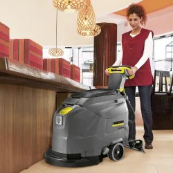Karcher BD 43/25 C Classic Bp Pack 80Ah Li Szorowarka w zestawie z akumulatorem Li-Ion i prostownikiem - 1.515-408.0