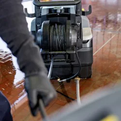 Zestaw Karcher HDS 8/18-4 CXA + Lanca pianowa + Piana alkaliczna RM 838