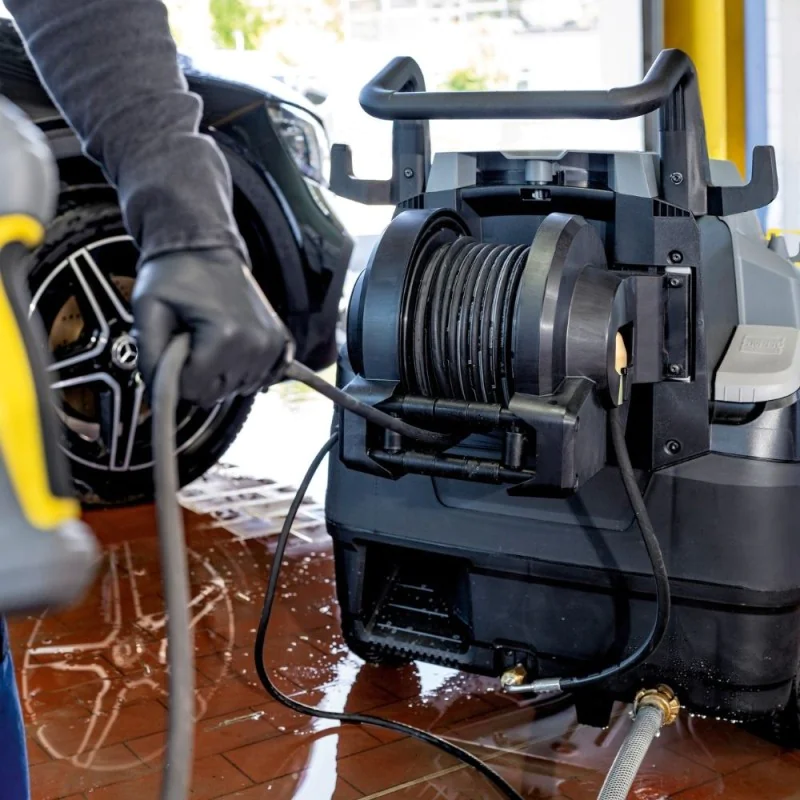 Zestaw Karcher HDS 8/18-4 CXA + Przystawka FRV 30 Me + Zestaw dysz do FRV