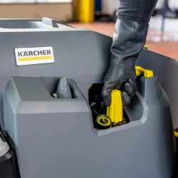 Karcher HDS 6/15 C Profesjonalna myjka z podgrzewaniem wody (200 bar, 560 l/h, 80°C) - 1.071-965.0