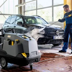 Karcher HDS 9/17-4 C Profesjonalna myjka z podgrzewaniem wody (170 bar, 900 l/h, 155°C) - 1.174-922.0
