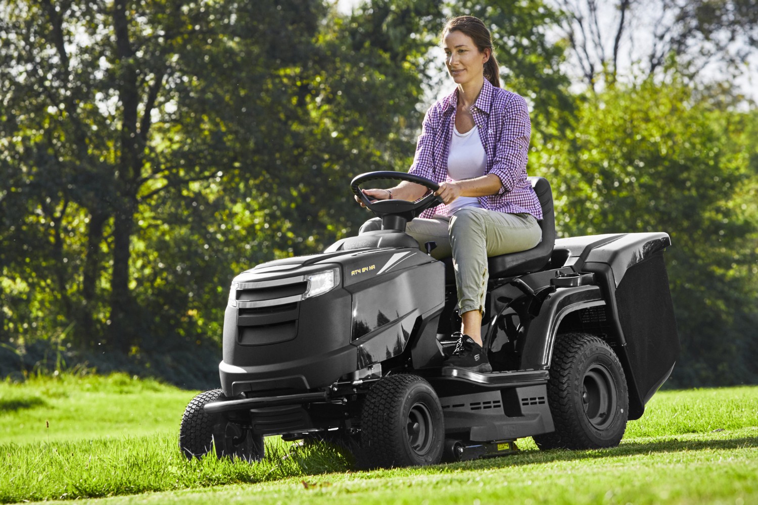Traktor ogrodowy spalinowy Alpina AT4 84 HA 2T2100404/A22