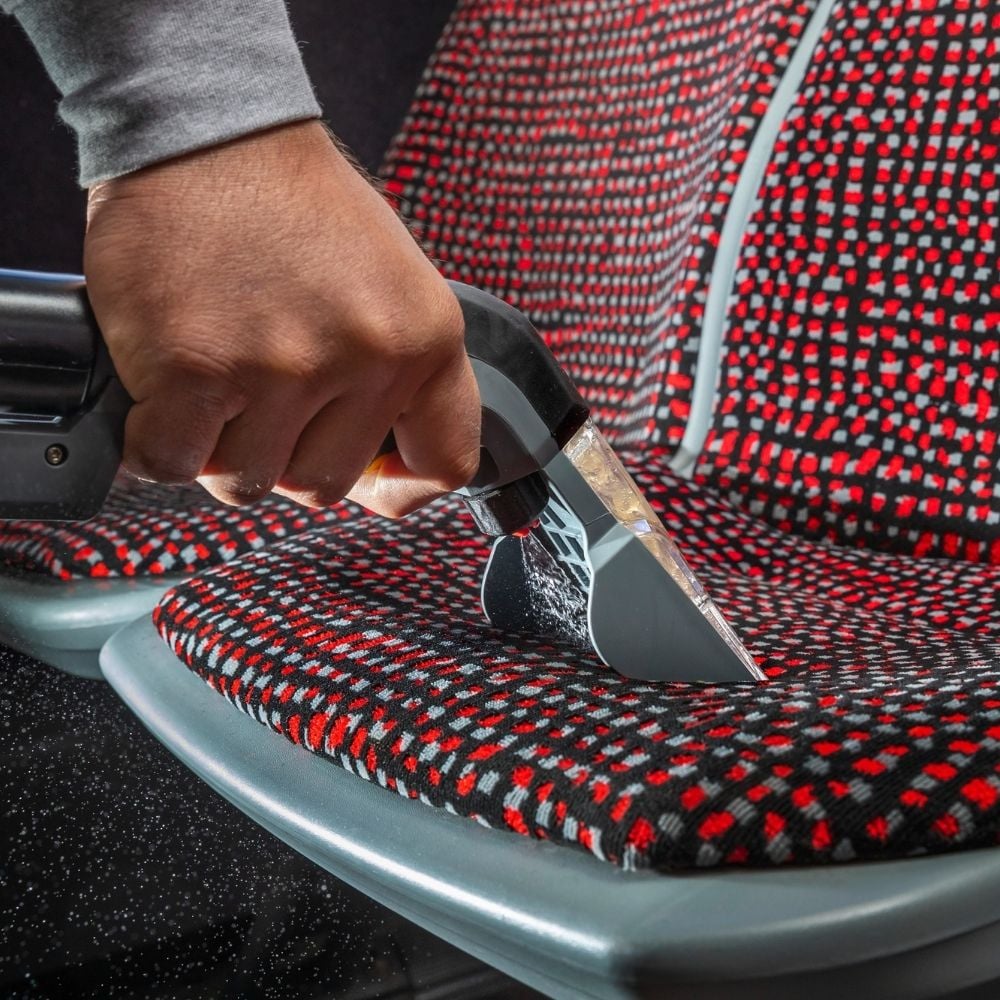 Zestaw Karcher Puzzi 8/1 Go!Further 1.100-249.0 - wąż natryskowo-ssący i dysza tapicerska