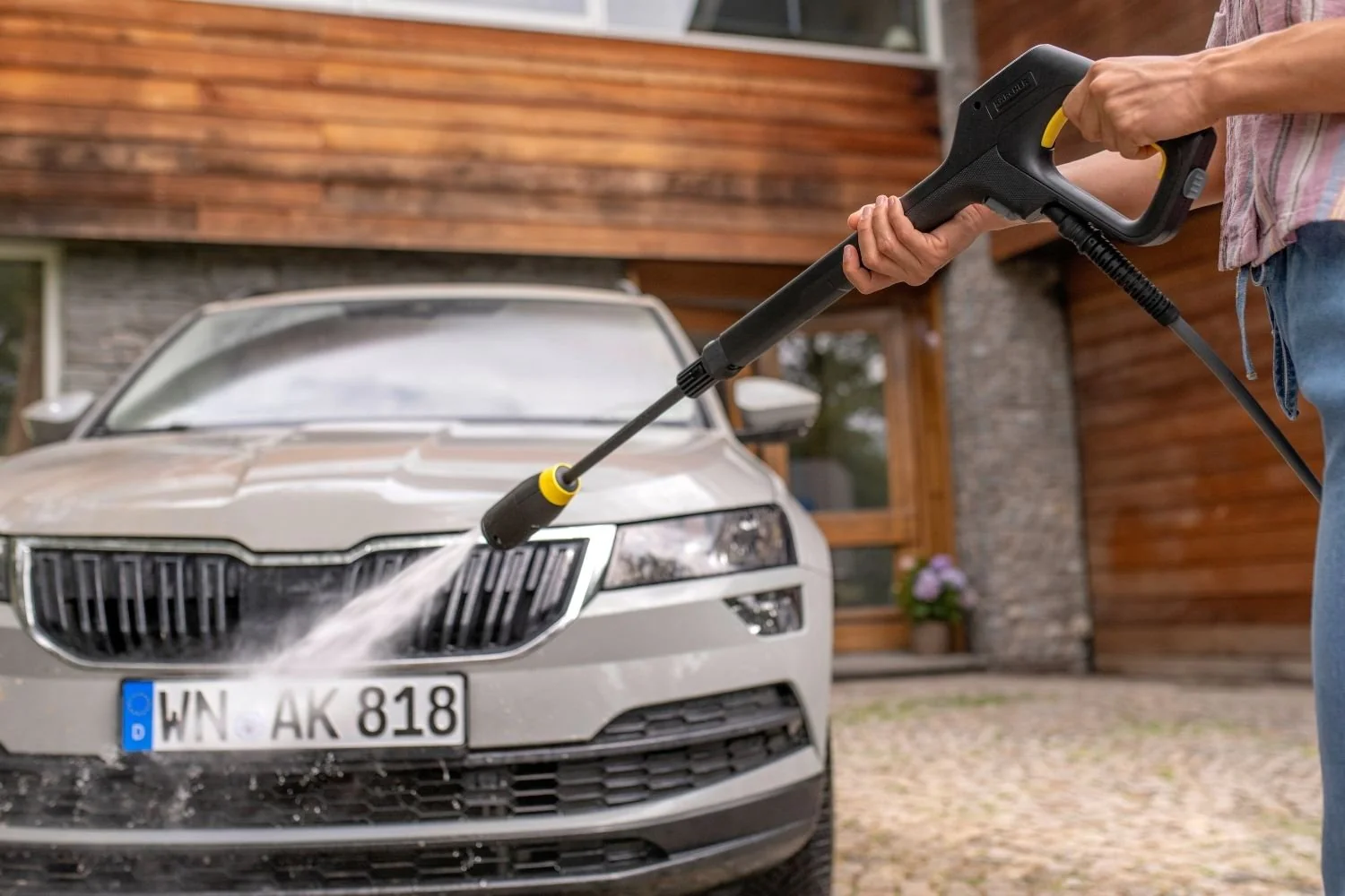 Zastosowania myjki Karcher K 5 Comfort Premium Garden 1.324-811.0 wokół domu i w ogrodzie
