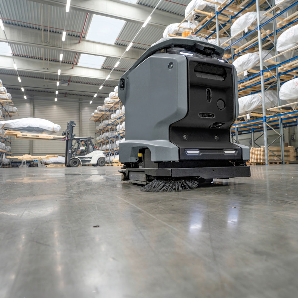 Przemysłowy robot sprzątający KIRA B 50 1.533-002.0