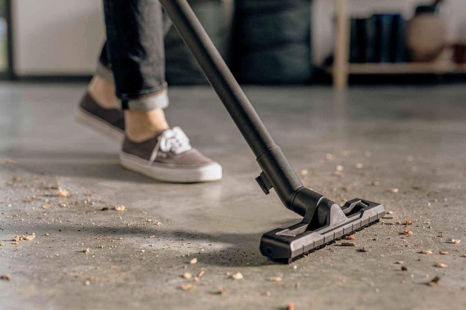 Przechowywanie węża ssącego na głowicy odkurzacza Karcher WD 4 V-20/5/22