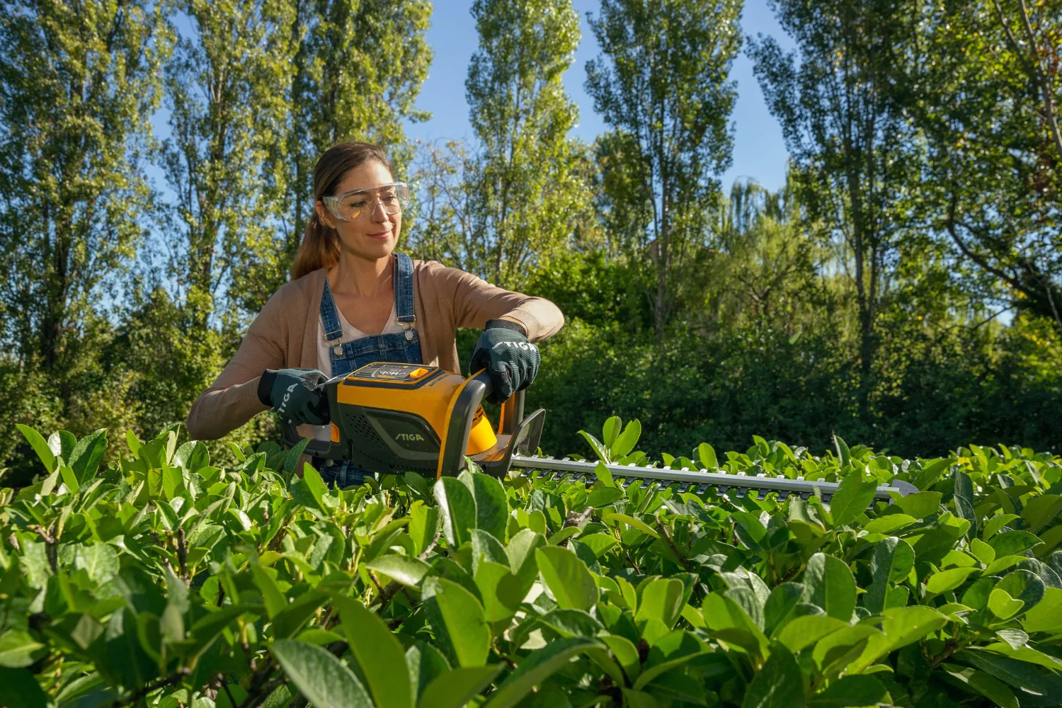 Dlaczego należy dbać o akumulatory do urządzeń ogrodowych?