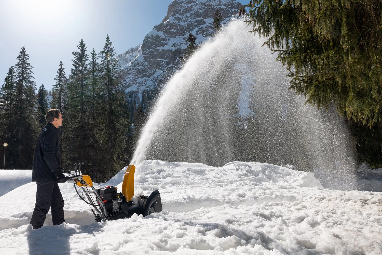Zalety i wady różnych rodzajów odśnieżarek