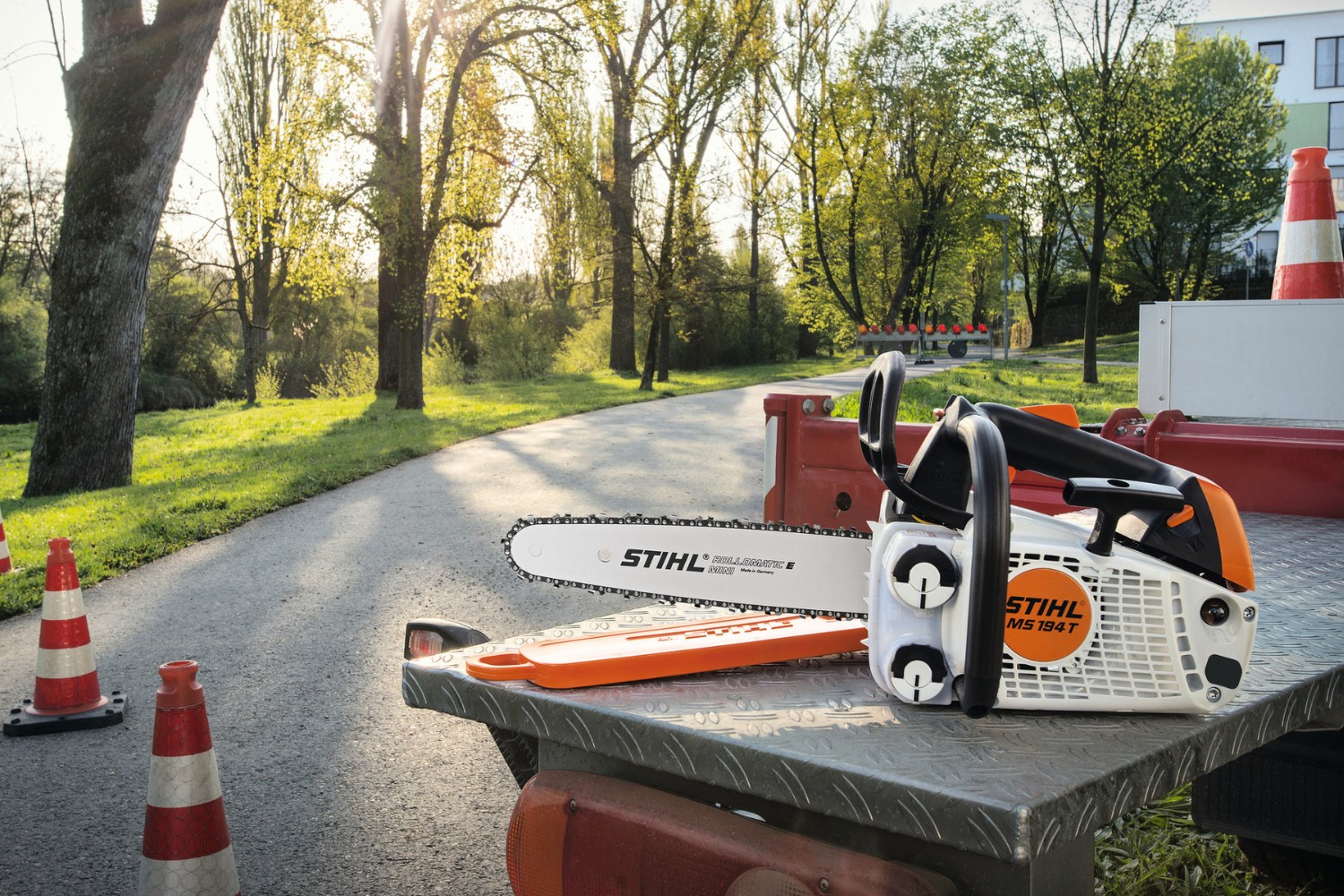 Pilarka spalinowa Stihl MS 194 T 11372000411 - 1,4 kW, 1,9 KM, 35 cm, 3/8  P, PS3 Pro, 1,1 L04